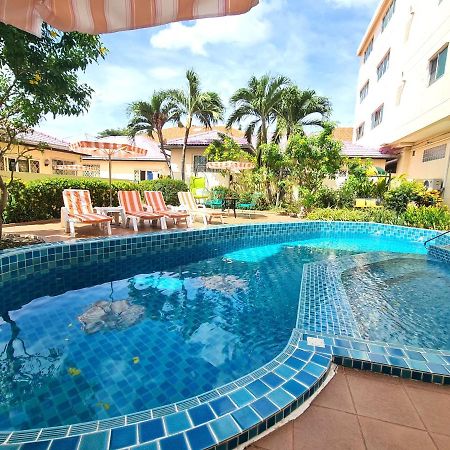 Butterfly Garden Boutique Residences By Frasier, A Lifestyle Destination Apt And Villas 1 To 3 Bedroom Units, 2 Full Bathrooms, Rain Shower, Spa Bath, Complete Kitchen, Staff 24-7,Fast Fiber Optic Wifi, 55" Smart Tv'S, Free Bbq, Pattaya Ngoại thất bức ảnh