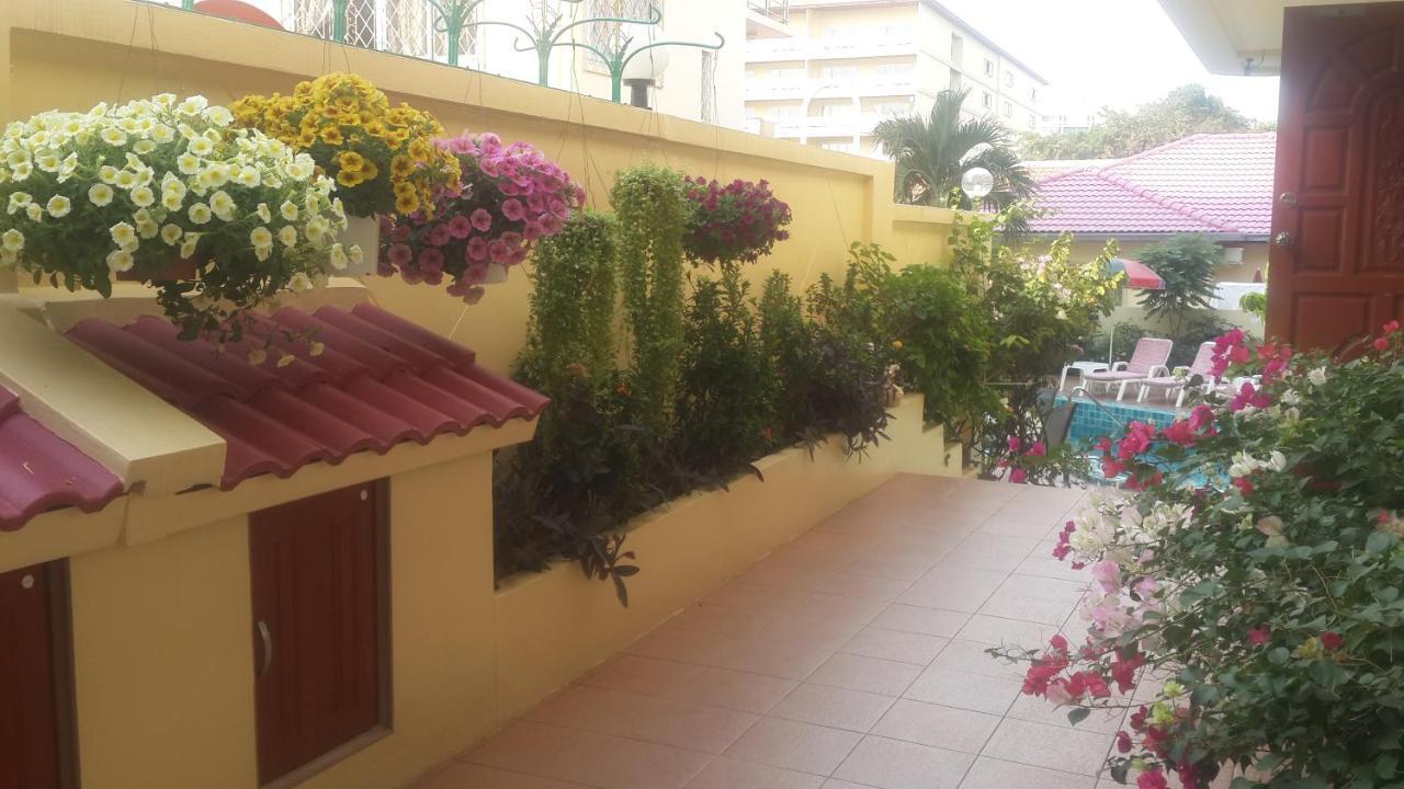 Butterfly Garden Boutique Residences By Frasier, A Lifestyle Destination Apt And Villas 1 To 3 Bedroom Units, 2 Full Bathrooms, Rain Shower, Spa Bath, Complete Kitchen, Staff 24-7,Fast Fiber Optic Wifi, 55" Smart Tv'S, Free Bbq, Pattaya Ngoại thất bức ảnh